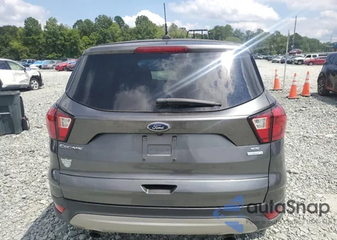 2019 Ford Escape Se z USA, uszkodzony, nr VIN 1FMCU0GD1KUB11447